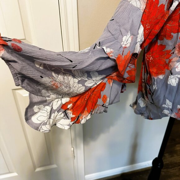 Gorgeous boho style floral top - Size L - Picture 3 of 4